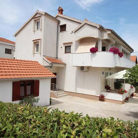 Small Apartment For A Great Holiday Zadar Eksteriør billede