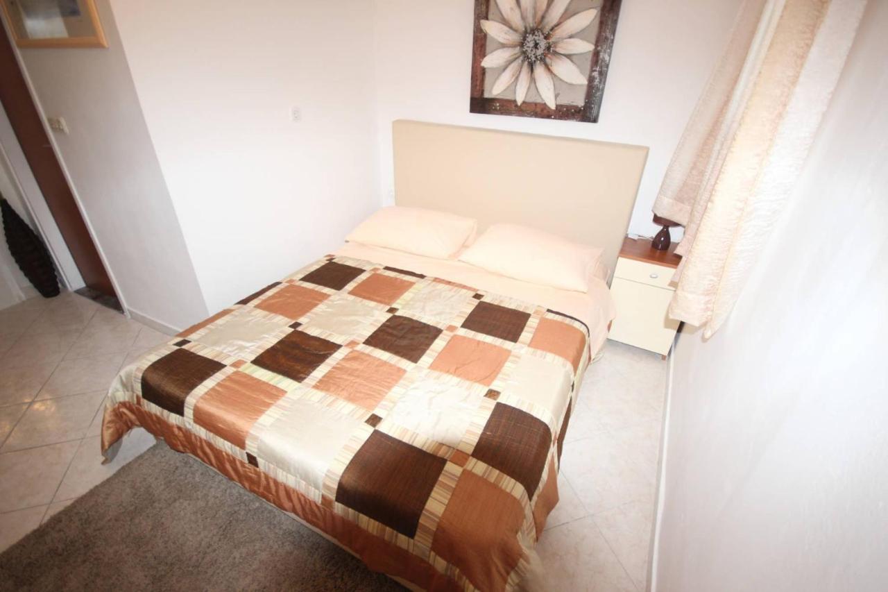 Small Apartment For A Great Holiday Zadar Eksteriør billede